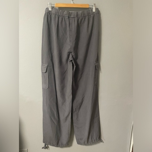 NWT Thread & Supply tencel cargo jogger in gray. Size Medium - Picture 3 of 8